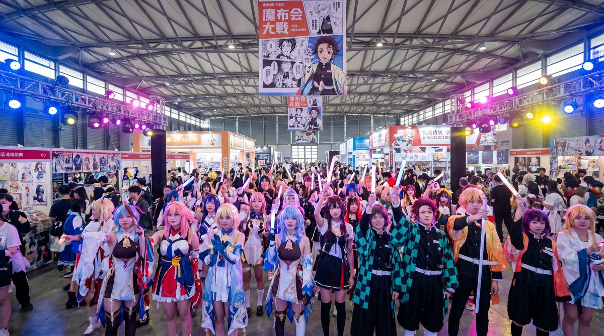情侣视频动漫cosplay视频
